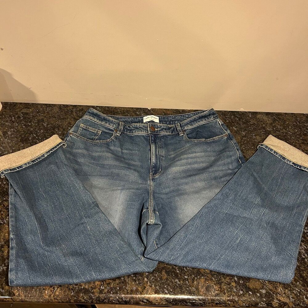 NWOT Lane Bryant Boyfriend Mid Rise Distressed Jeans Womens 16